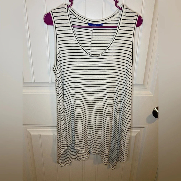 Apt 9 black and white striped tunic - Picture 2 of 7